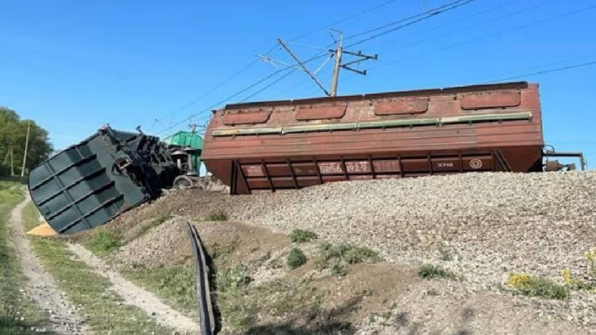 В окупованому Криму підірвали залізницю | Оновлено